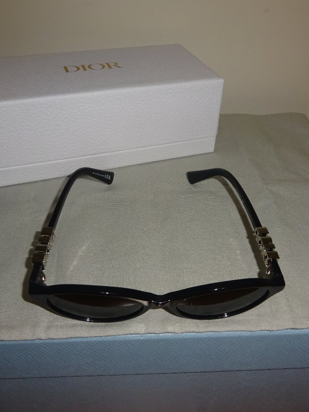 Dior Sunglasses - Picture 8 of 9